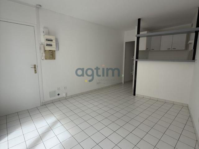 Location Appartement 1 pièce 19m² MONTAIGU VENDEE 85600