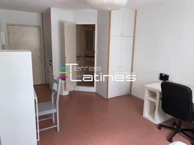 Location Appartement 1 pièce 19m² NIMES 30000