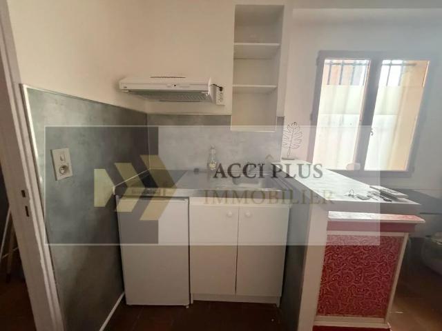 Location Appartement 1 pièce 19m² NIMES 30900