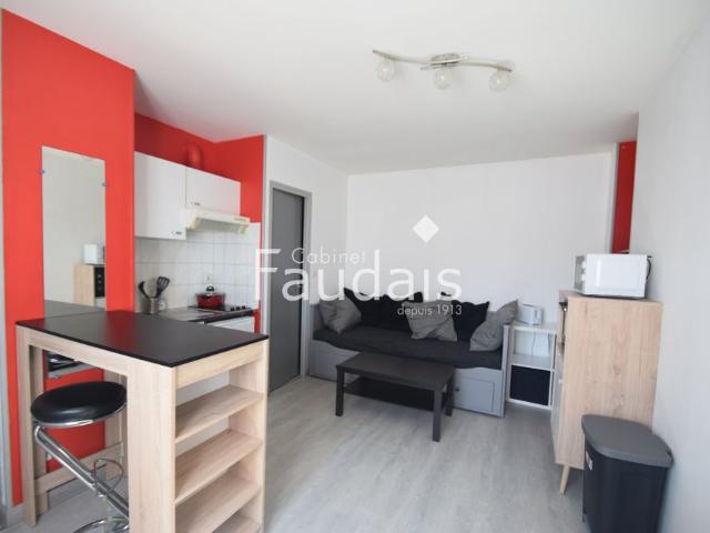 Location Appartement 1 pièce 19m² ST LO 50000