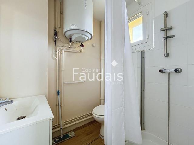 Location Appartement 1 pièce 19m² ST LO 50000