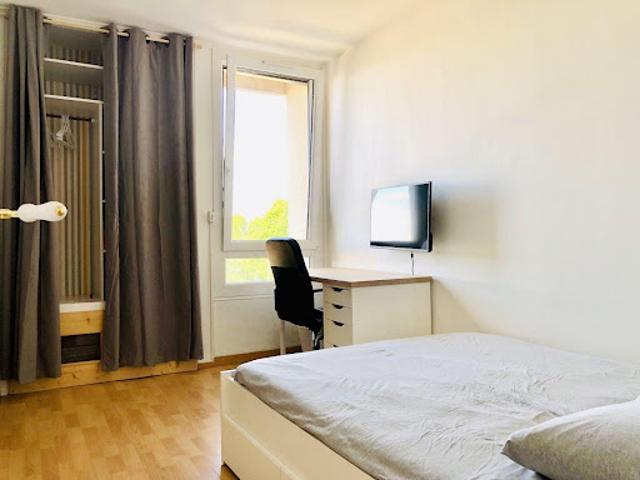 Location Appartement 1 pièce 10 m2 Elancourt