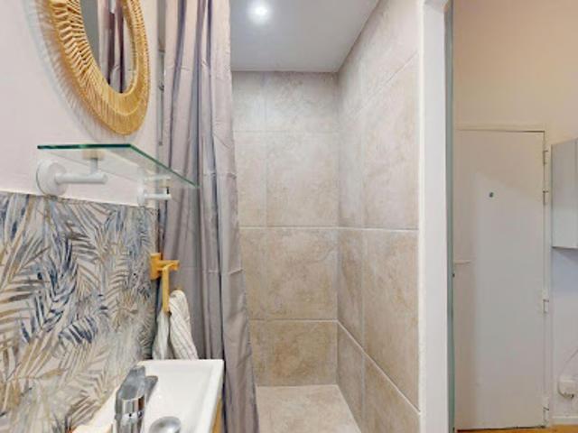 Location Appartement 1 pièce 10 m2 Paris 9ème
