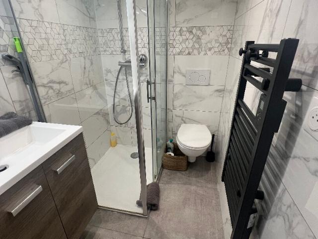 Location appartement 1 pièce, 10.00m², Orléans