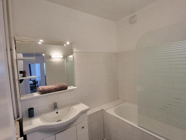 Location Appartement 1 pièce 10m² TOURS 37000