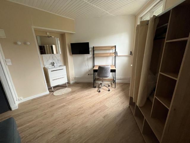 Location Appartement 1 pièce 82m² AMIENS 80000