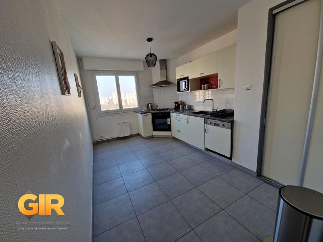 Location Appartement 1 pièce 111m² RENNES 35000