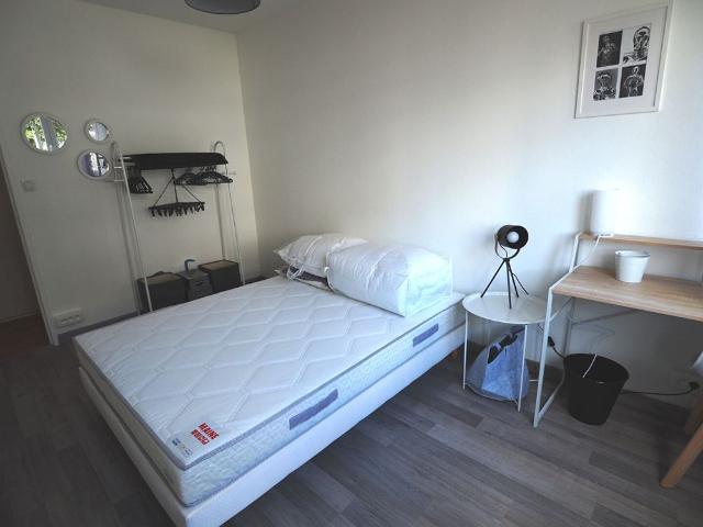 Location Appartement 1 pièce 11m²