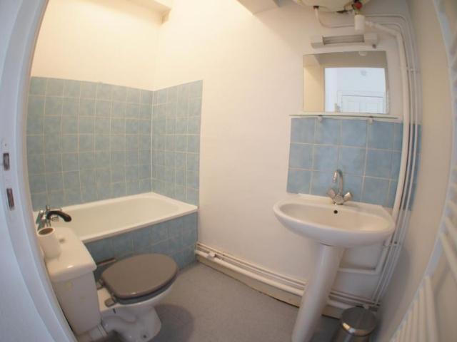 Location Appartement 1 pièce 11m² ANGERS 49100