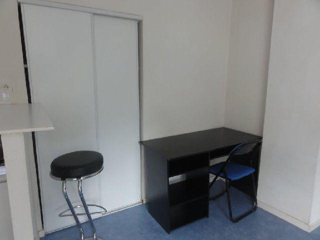 Location Appartement 1 pièce 11m² LE CREUSOT 71200