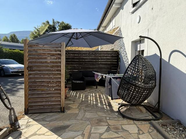 Location Appartement 1 pièce 120m² CHAMBERY 73000