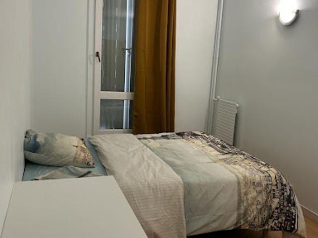 Location Appartement 1 pièce 12 m2 Évry Courcouronnes