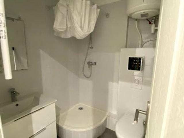 Location Appartement 1 pièce 12.01 m2 Nimes