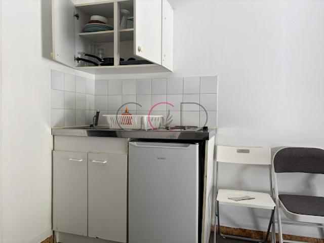 Location Appartement 1 pièce 12.95 m2 Aix en Provence