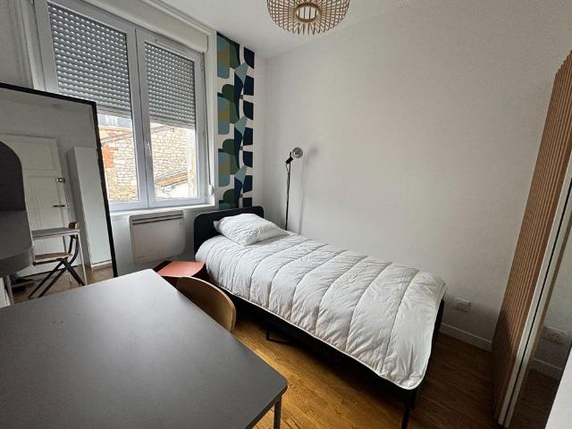 Location Appartement 1 pièce 12m²