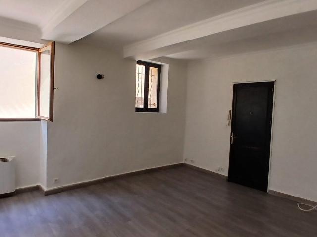 Location appartement 1 pièce 13320 Bouc Bel Air