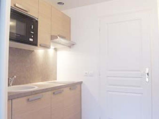 Location Appartement 1 pièce 13 m2 Paris 11ème