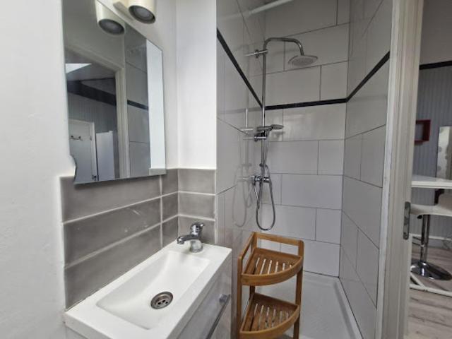 Location Appartement 1 pièce 13.1 m2 Reims