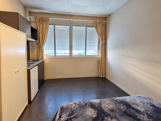 Location Appartement 1 pièce 13.52 m2 Marseille 8ème