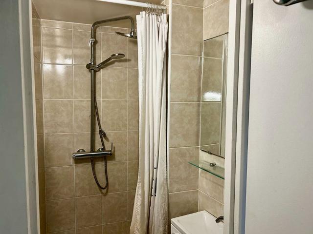 Location appartement 1 pièce, 13.60m², Clermont Ferrand