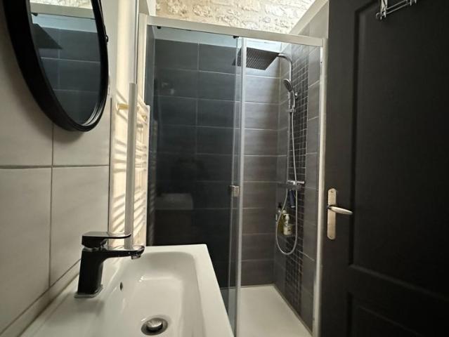 Location Appartement 1 pièce 13m²