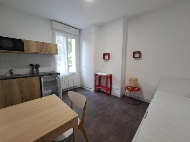 Location Appartement 1 pièce 13m² TOURS 37000