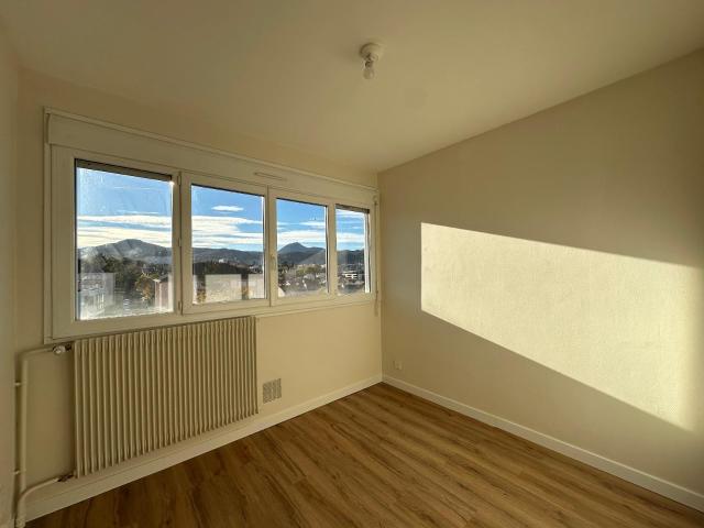 Location Appartement 1 pièce 13m² CLERMONT FERRAND 63000