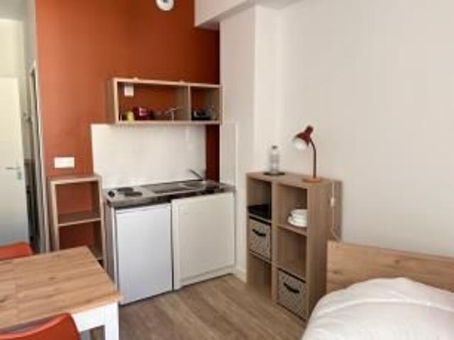 Location Appartement 1 pièce 13m² RUELLE SUR TOUVRE 16600