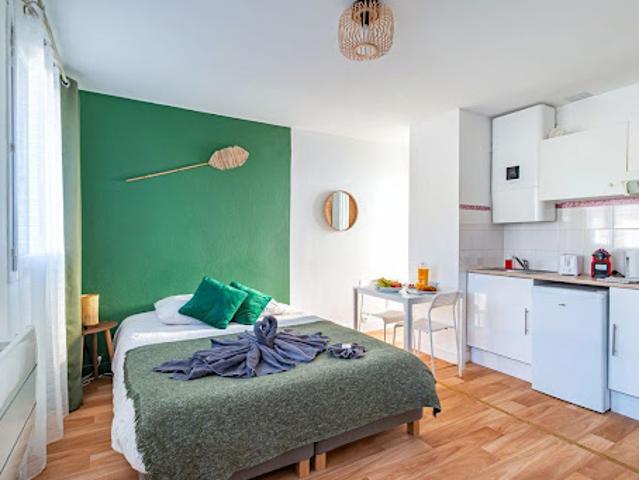 Location Appartement 1 pièce 24 m2 Saint Cyr l'Ecole