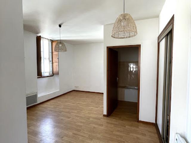 Location Appartement 1 pièce 24.26 m2 Monein