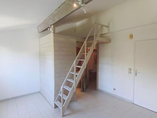 Location Appartement 1 pièce 24.39 m2 Valbonne