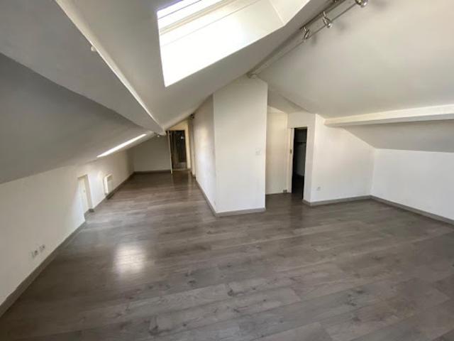 Location Appartement 1 pièce 24.43 m2 Toulon