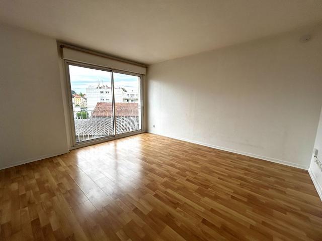Location Appartement 1 pièce 24m²