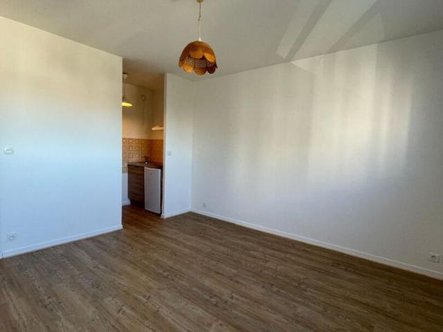 Location Appartement 1 pièce 24m²