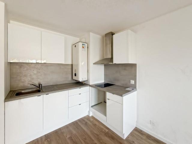 Location Appartement 1 pièce 24m² ANTIBES 06600