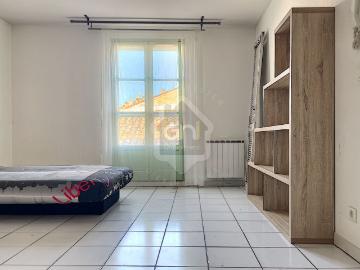 Location Appartement 1 pièce 24m² AVIGNON 84000