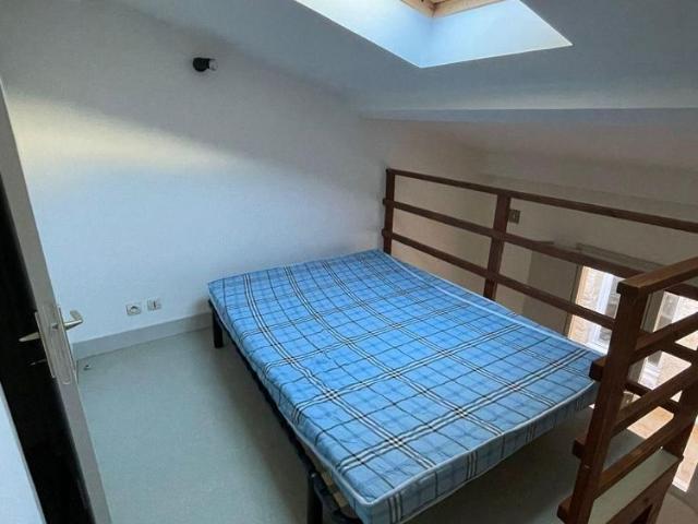 Location Appartement 1 pièce 24m² BORDEAUX 33000