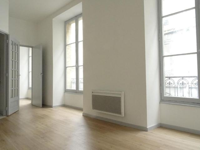 Location Appartement 1 pièce 24m² BORDEAUX 33000