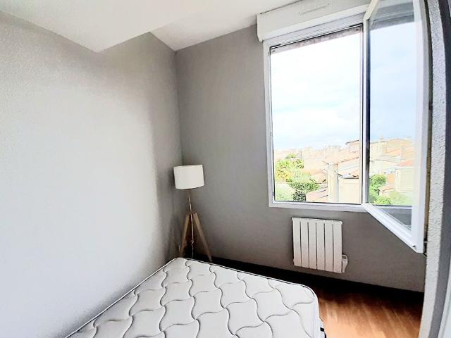 Location Appartement 1 pièce 24m² BORDEAUX 33000