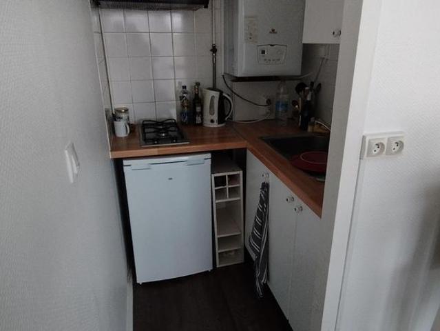 Location Appartement 1 pièce 24m² BORDEAUX 33000