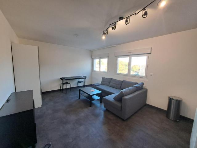 Location Appartement 1 pièce 24m² BORDEAUX 33800