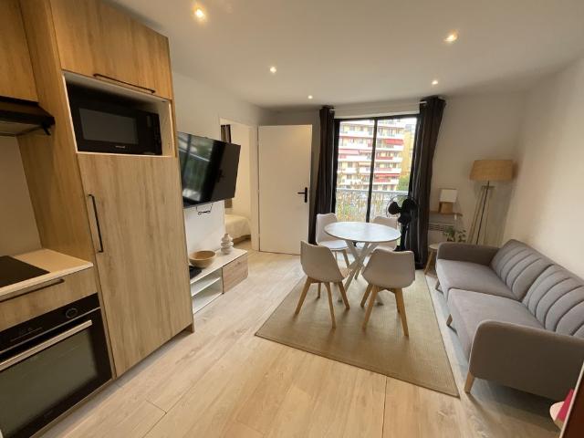 Location Appartement 1 pièce 24m² CAGNES SUR MER 06800