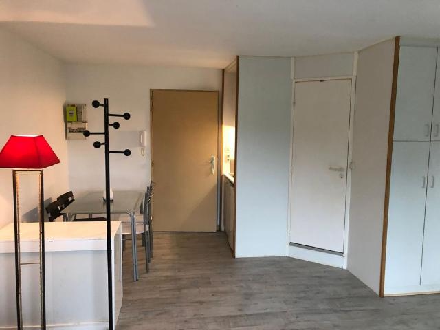 Location Appartement 1 pièce 24m² CHAMBERY 73000