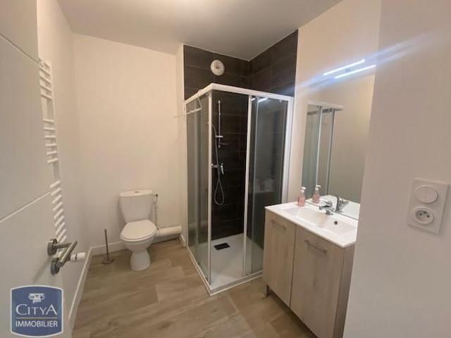 Location Appartement 1 pièce 24m² CLERMONT FERRAND 63000