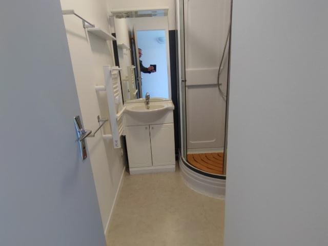 Location Appartement 1 pièce 24m² CLERMONT FERRAND 63000