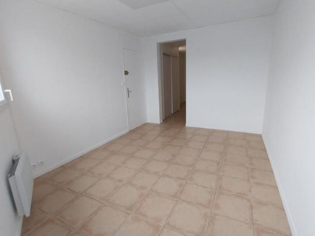 Location Appartement 1 pièce 24m² DAX 40100