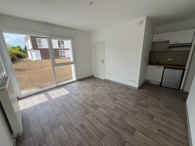 Location Appartement 1 pièce 24m² FRANQUEVILLE ST PIERRE 76520