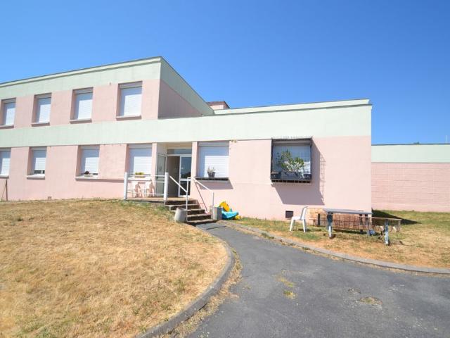 Location Appartement 1 pièce 24m² GANNAT 03800