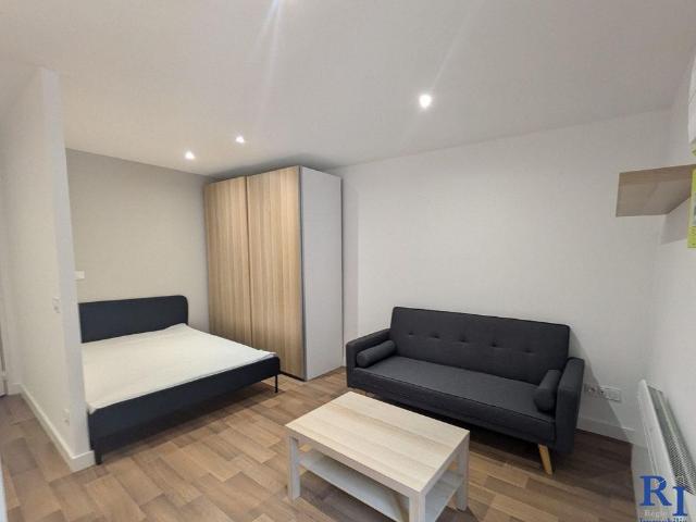 Location Appartement 1 pièce 24m² LA TRONCHE 38700