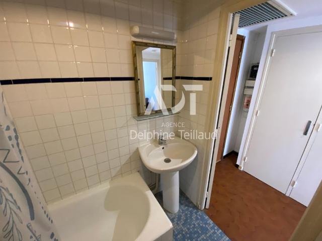 Location Appartement 1 pièce 24m² LA TRONCHE 38700